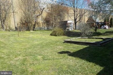 12623 Heming Ln, Bowie, MD 20716 - photo 2