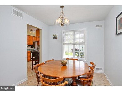 30 Monroe St, Swedesboro, NJ 08085 - photo 5