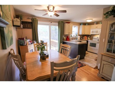 57 Fieldstone Dr unit 57, Londonderry, NH 03053 - photo 3