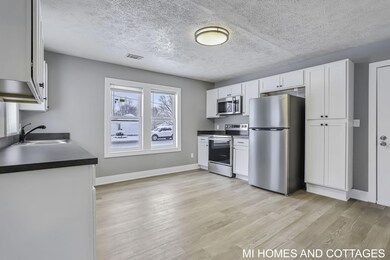 12-web-or-mls-6438-adams-st