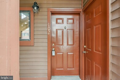 2816 Lee Oaks Place unit 102, Falls Church, VA 22046 - photo 3