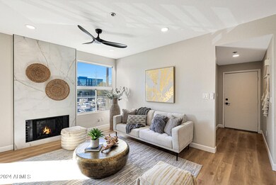 Great Room w/ Fire Place