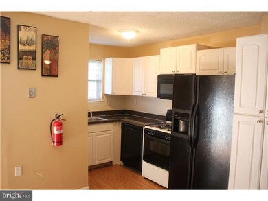 205 La Cascata, Clementon, NJ 08021 - photo 2