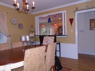 68 Middle St, South Dartmouth, MA 02748 - photo 3