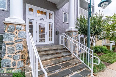 4129 S Four Mile Run Dr unit 402, Arlington, VA 22204 - photo 2