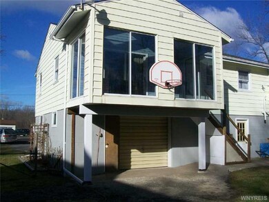 Porch - Enclosed