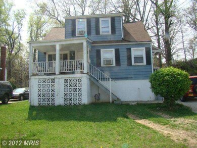 5213 N Englewood Dr, Hyattsville, MD 20785 - photo 2