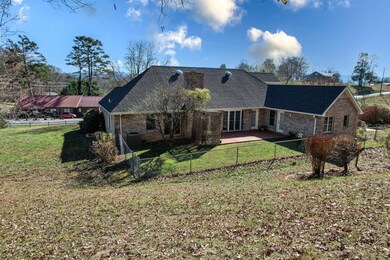 Easterly fencedin back yard
