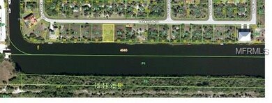 Located directly on the Santa Cruz Waterway, with 