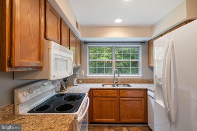 12241 Stevenson Ct, Woodbridge, VA 22192 - photo 7