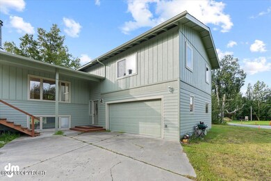 48-Front Exterior_KC_01623