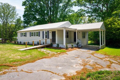 671 Forest Dr, Robbins, NC 27325 - photo 2