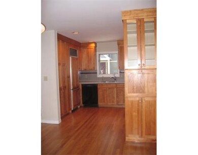 4 Walden Mews unit 4, Cambridge, MA 02140 - photo 2