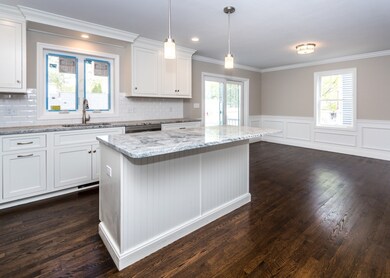 78 Pine Hill Cir, Waltham, MA 02451 - photo 3