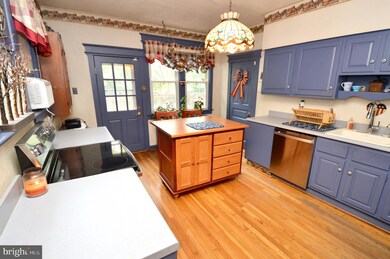 319 Trenton Ave, Laurel Springs, NJ 08021 - photo 7