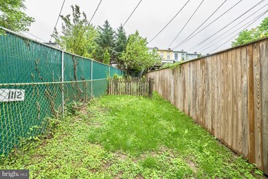1114 Roland Heights Ave, Baltimore, MD 21211 - photo 3