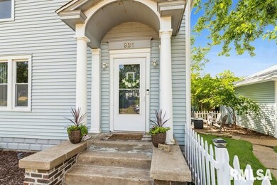 921 E High St, Davenport, IA 52803 - photo 6