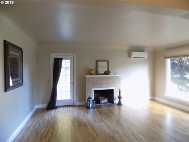 2120 Gilham Rd, Eugene, OR 97401 - photo 5