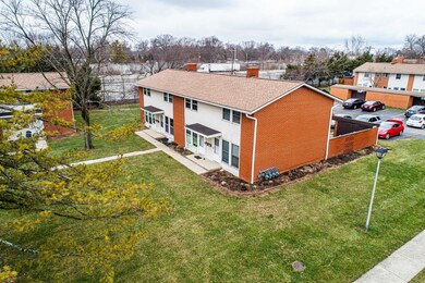 5527 Rockwood Ct unit R-44, Columbus, OH 43229 - photo 3