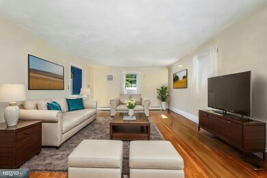 1 Kevin Cir, Framingham, MA 01701 - photo 2