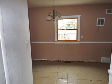 690 Augusta Ave, Columbus, OH 43228 - photo 6