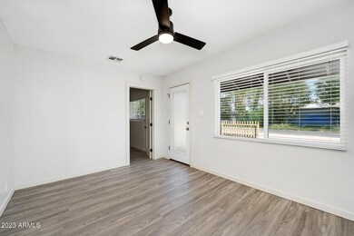 2206 N 26th St, Phoenix, AZ 85008 - photo 7