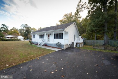 87 Cedar Ln, Colonial Beach, VA 22443 - photo 3