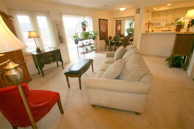 1145 Canterbury Ct unit 1145-B, Indianapolis, IN 46260 - photo 4