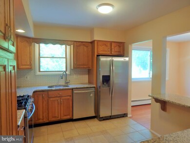 1504 Heather Place, Pottstown, PA 19464 - photo 5