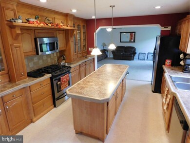 88 Mill Dr, Tamaqua, PA 18252 - photo 3