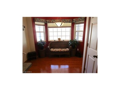 Eat-in kitchen