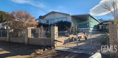 9212 Comanche Way, Weldon, CA 93283 - photo 2