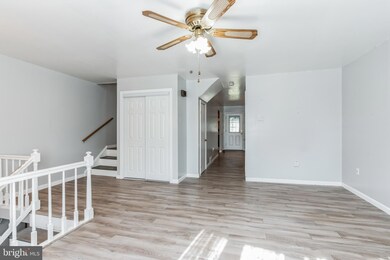 564 N Cedar St, Spring City, PA 19475 - photo 5