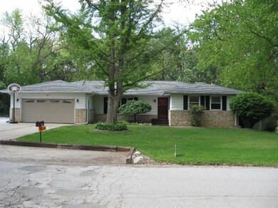 355 Chateau Dr, La Porte, IN 46350 - photo 2