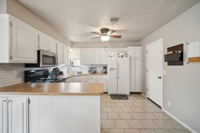 611 E 134th St, Glenpool, OK 74033 - photo 5