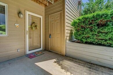 004-316449-1103 Mariners Way 05_7852207