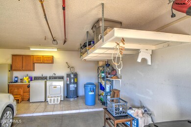 Garage 2