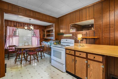 53 Harding St, Rochester, NH 03867 - photo 4