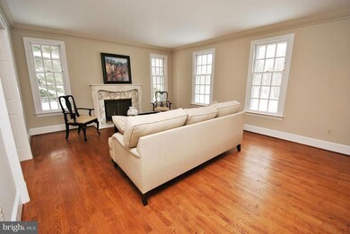 7 Jonathans Ct, Cockeysville, MD 21030 - photo 4