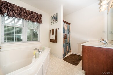 7731 Rolling Hill Rd, Hopewell, VA 23860 - photo 4