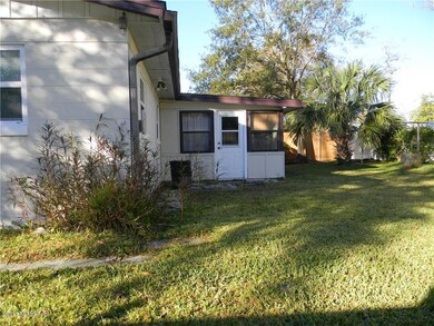 2141 Bo Peep Dr W, Jacksonville, FL 32210 - photo 3