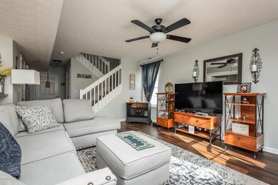 6942 Arbor Creek Dr unit 78, Louisville, KY 40228 - photo 5