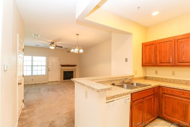419 E C St unit 113, Jenks, OK 74037 - photo 3