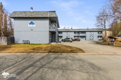 05-IMG_7224_Front Exterior_SSW