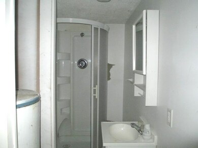 Full Bath.