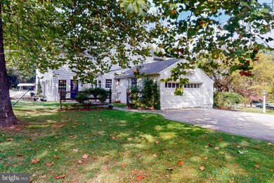 1123 Pugh Rd, Wayne, PA 19087 - photo 2