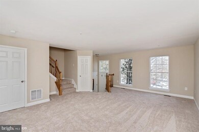 6423 Towncrest Ct W, Frederick, MD 21703 - photo 3