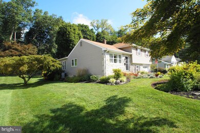 994 Carlin Dr, Southampton, PA 18966 - photo 4
