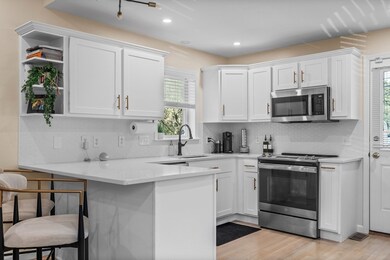 124 Washington St unit A, Woburn, MA 01801 - photo 3