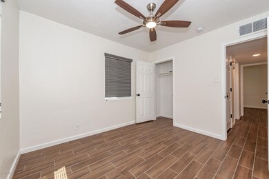 1601 W Osborn Unit 1-12